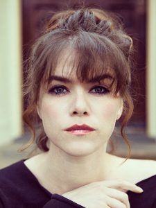 Kaniehtiio Horn
