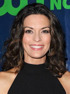 Alana De La Garza