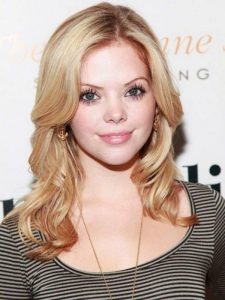 Dreama Walker