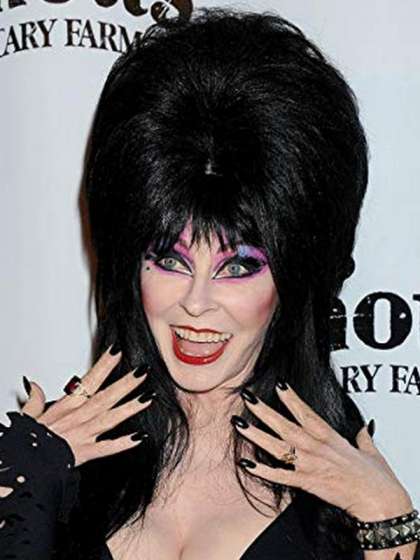 Cassandra Peterson wzrost, waga, wiek, zarobki