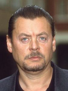 Hywel Bennett