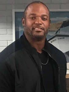 Dwight Freeney