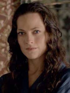 Lara Pulver
