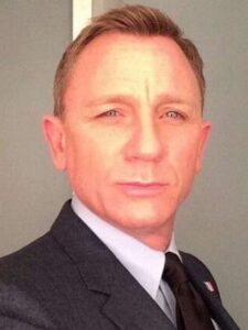 Daniel Craig