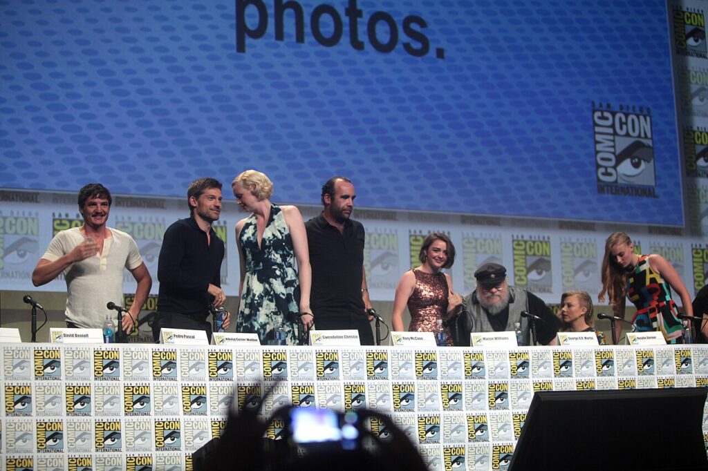 Aktorzy serialu Gra o tron na panelu podczas San Diego Comic-Con w 2014 roku